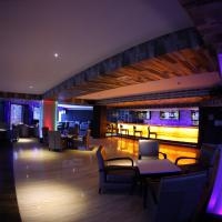 Cocktails Lounge